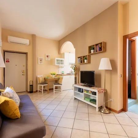 Youhosty - Archinto 6 Apartmán